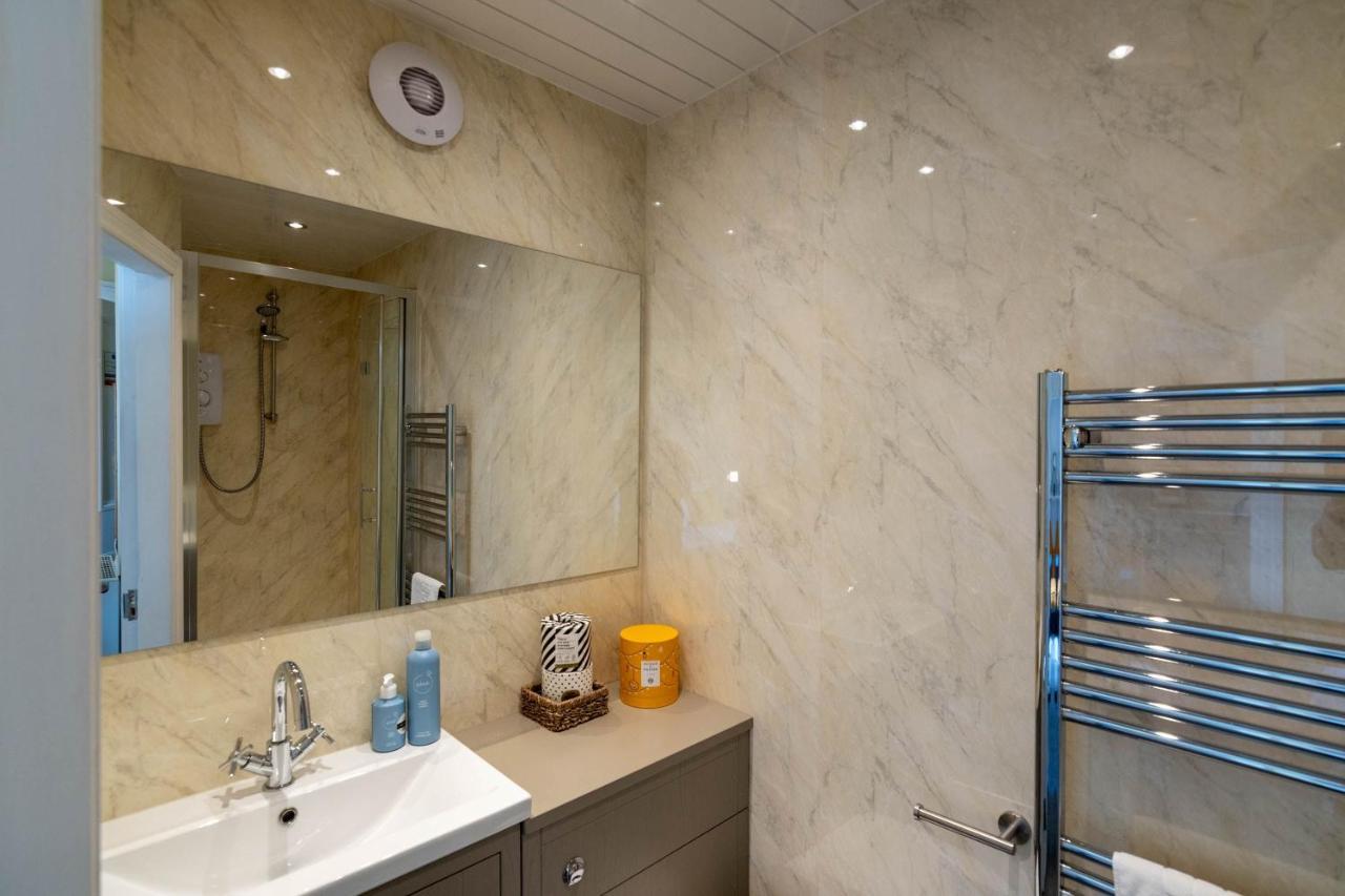 Rosebank House Blairgowrie - Sleeps 12, Games Rooms, Ev Point, Pets Welcome Blairgowrie and Rattray Ngoại thất bức ảnh