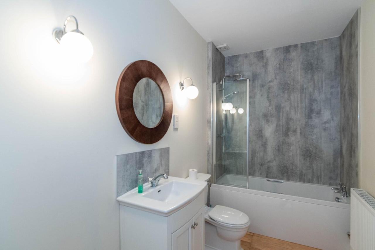Rosebank House Blairgowrie - Sleeps 12, Games Rooms, Ev Point, Pets Welcome Blairgowrie and Rattray Ngoại thất bức ảnh
