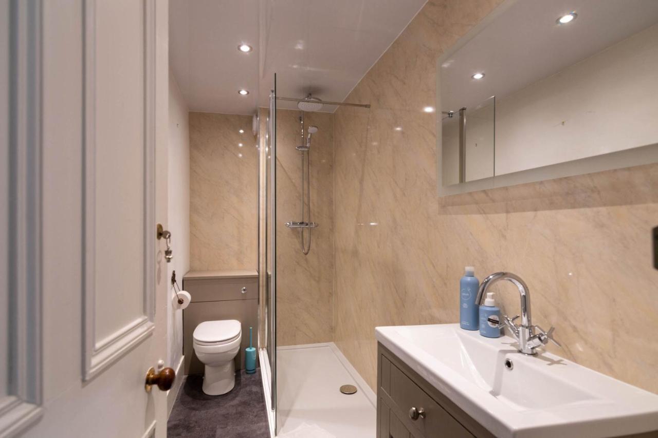 Rosebank House Blairgowrie - Sleeps 12, Games Rooms, Ev Point, Pets Welcome Blairgowrie and Rattray Ngoại thất bức ảnh
